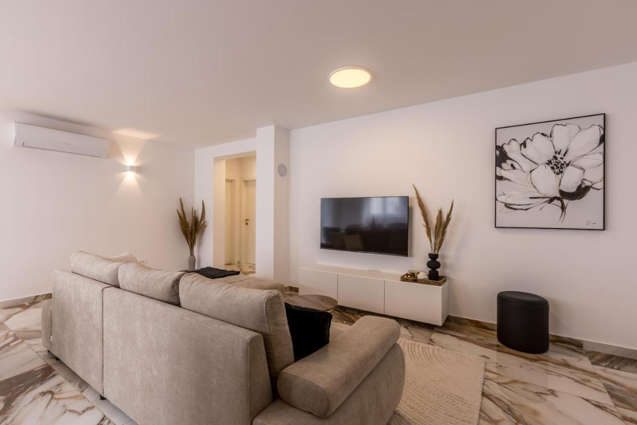 Luxury Allegro Apartment